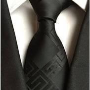 Nom du produit  Cravate Homme Élégance Business 8 cm – Style Britannique