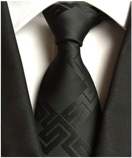 Nom du produit  Cravate Homme Élégance Business 8 cm – Style Britannique