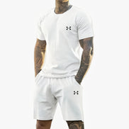 Ensemble sport homme respirant t-shirt et short