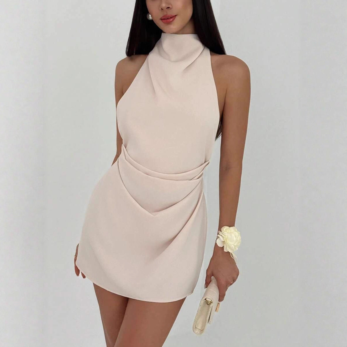 Robe Dos Nu Minimaliste